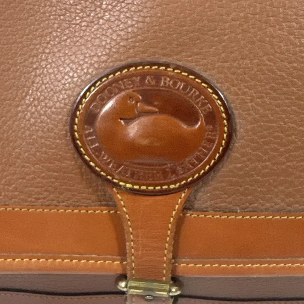 Dooney & Bourke Leather Messenger Surrey Cross Body Bag Brown